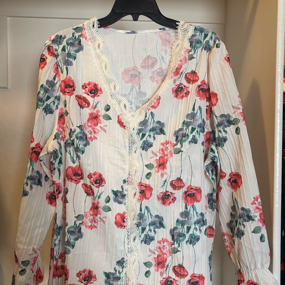 Women’s Blouse